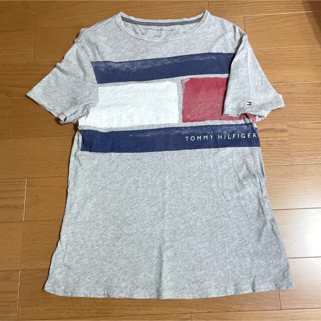 TOMMY HILFIGER(トミーヒルフィガー)の西島隆弘着用　トミーヒルフィガー　Tシャツ　Nissy 宇野実彩子　AAA レディースのトップス(Tシャツ(半袖/袖なし))の商品写真