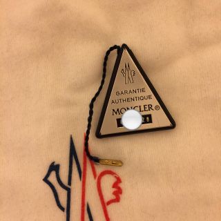 MONCLER - モンクレール 三角タグ (サービス品)の通販 by やー