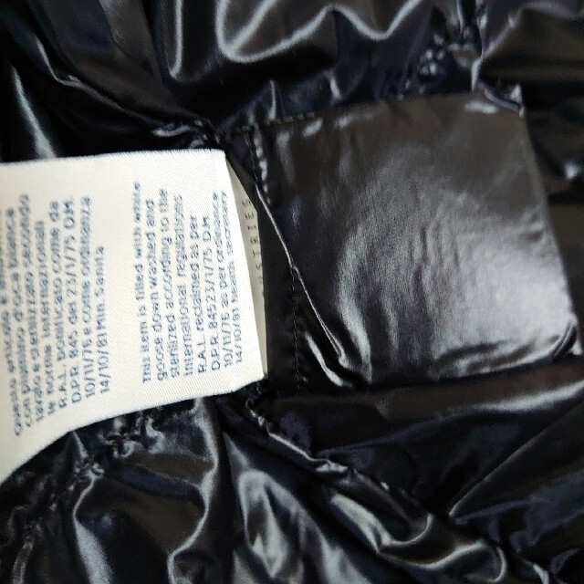 MONCLER(モンクレール)の専用 モンクレール lins パーカー レディースのジャケット/アウター(ナイロンジャケット)の商品写真