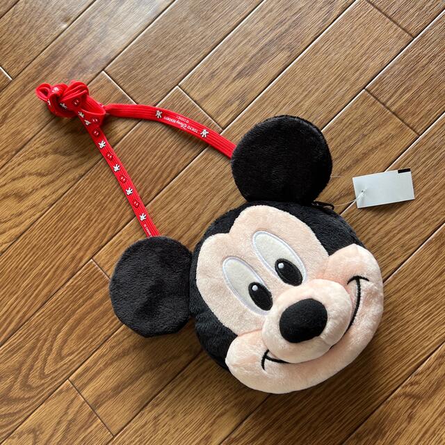 Disney ディズニー ミキ パスケース コインケース ポシェット カバンの通販 By 微笑み S Shop ディズニーならラクマ