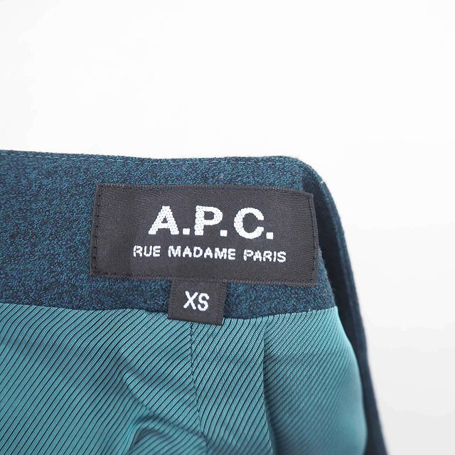 A.P.C(アーペーセー)のアーペーセー A.P.C. パンツ キュロット ショート サイドボタン ウール レディースのパンツ(キュロット)の商品写真