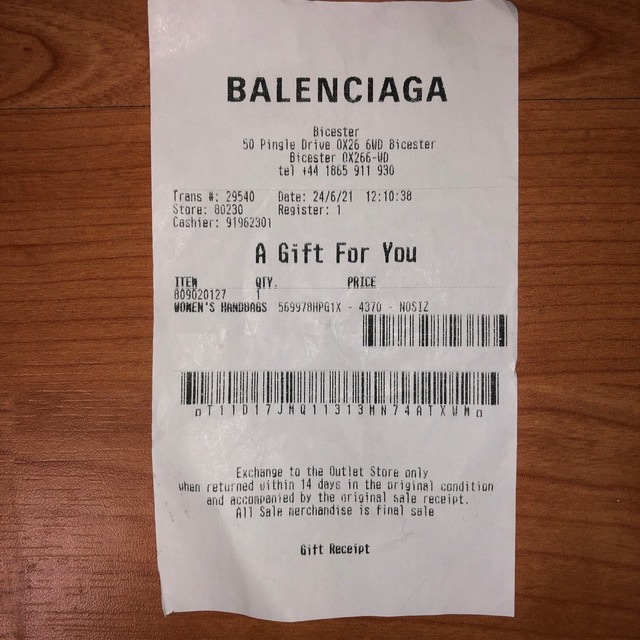 Balenciaga(バレンシアガ)の★最終値下げ★BALENCIAGA バレンシアガ　ボディバック レディースのバッグ(ボディバッグ/ウエストポーチ)の商品写真