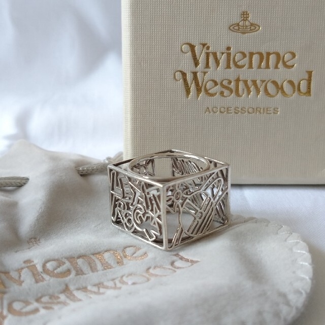 Vivienne Westwood(ヴィヴィアンウエストウッド)のvivienne westwood シンライン スクエア リング XSサイズ レディースのアクセサリー(リング(指輪))の商品写真