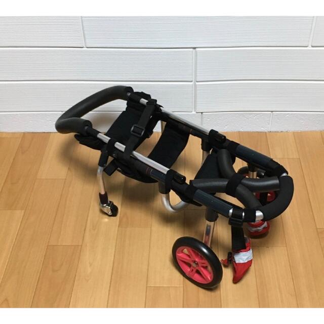 ○Mダックス○犬の車椅子 小型犬用4輪車いす 顎乗せ付~9kg位 歩行器