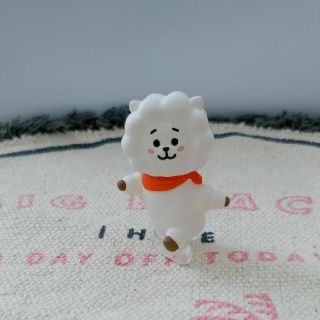 ビーティーイシビル(BT21)のBT21 ならぶんです。　RJ(アイドルグッズ)