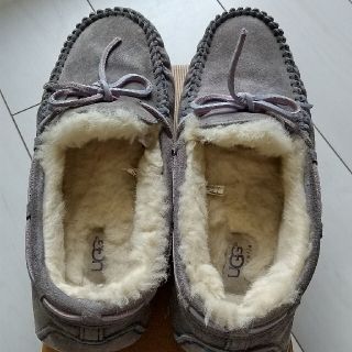 アグ(UGG)のUGG モカシン ファー モコモコ(スリッポン/モカシン)