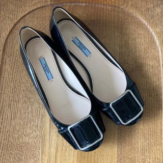 プラダ(PRADA)のプラダ　フラットシューズ　ブラック　エナメル (バレエシューズ)