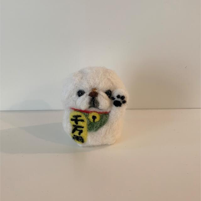 ハンドメイドペキニーズ　招き犬　羊毛フェルト