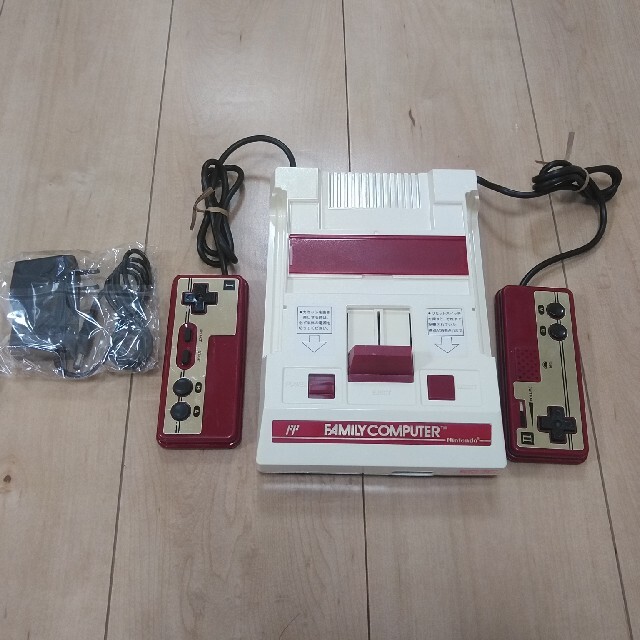 Nintendo HVC-001 　ファミコン本体