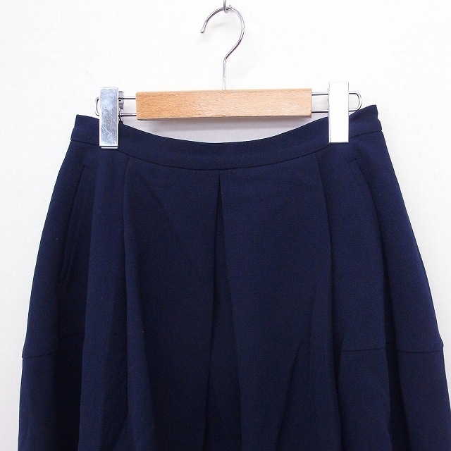 Mew's(ミューズ)のミューズ MUSE スカート タック ひざ丈 無地 シンプル ネイビー 紺 /F レディースのスカート(ひざ丈スカート)の商品写真