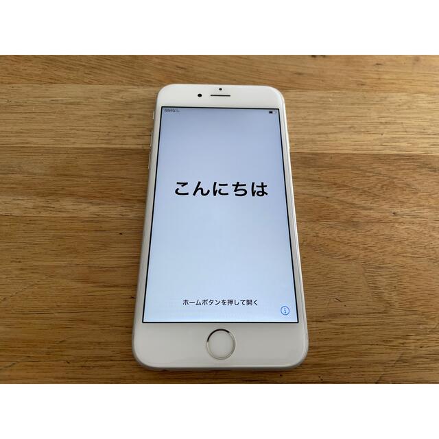 iPhone(アイフォーン)のNayoon様用【美品】iPhone6s シルバー　32GB simフリー スマホ/家電/カメラのスマートフォン/携帯電話(スマートフォン本体)の商品写真