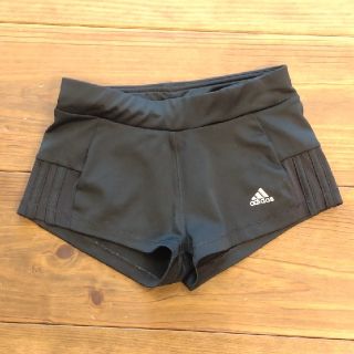 アディダス(adidas)のadidas パンツ(パンツ/スパッツ)