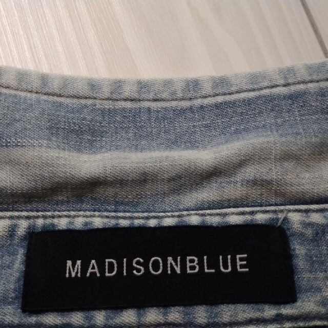 MADISONBLUE(マディソンブルー)のウエスタンデニムシャツ レディースのトップス(シャツ/ブラウス(長袖/七分))の商品写真