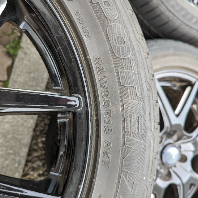 トヨタC-HRなど　美品　18インチ　タイヤホイール4本セット 自動車/バイクの自動車(タイヤ・ホイールセット)の商品写真