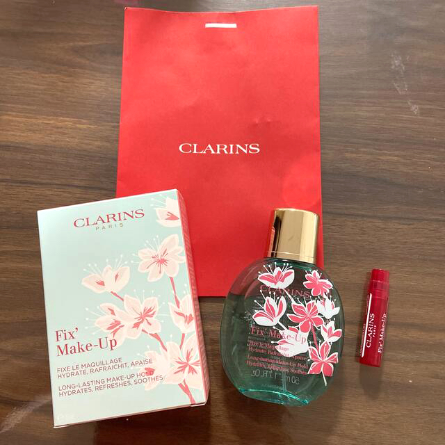 CLARINS(クラランス)のice様専用出品　クラランス　限定品 コスメ/美容のコスメ/美容 その他(その他)の商品写真