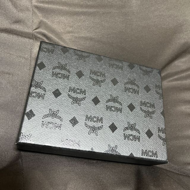 MCM(エムシーエム)のいちご様　専用 レディースのファッション小物(財布)の商品写真
