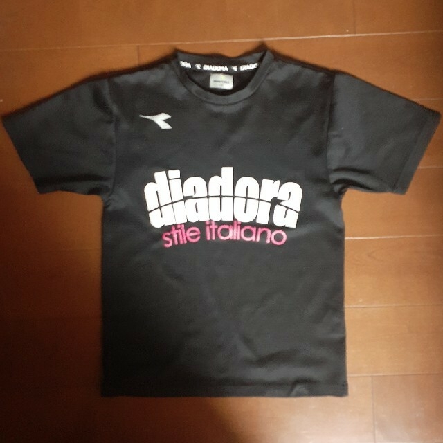 DIADORA(ディアドラ)のDIADORA　Tシャツ　130 キッズ/ベビー/マタニティのキッズ服男の子用(90cm~)(Tシャツ/カットソー)の商品写真