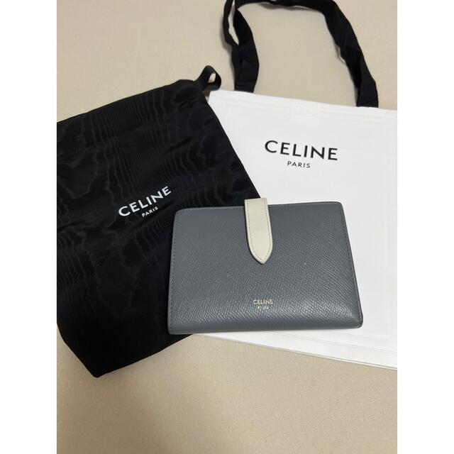 celine(セリーヌ)の【値下げ中】セリーヌ　　ミディアム ストラップウォレット レディースのファッション小物(財布)の商品写真