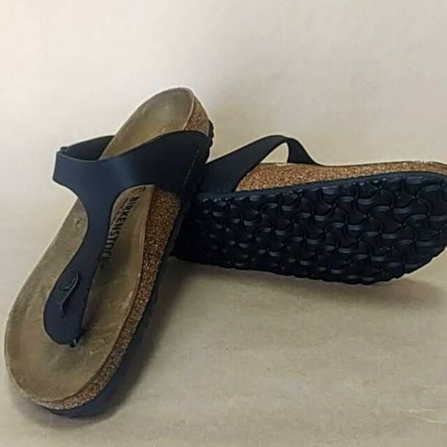 BIRKENSTOCK(ビルケンシュトック)のBirkenstock Gizeh ギゼ 黒 EU41≒26.5cmドイツ製 メンズの靴/シューズ(サンダル)の商品写真