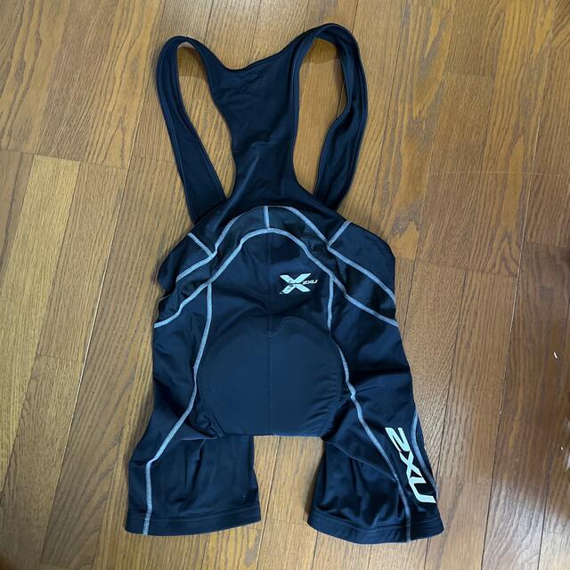 2XU(ツータイムズユー)の中古品　自転車 ウエア 2XU  Mサイズ スポーツ/アウトドアの自転車(ウエア)の商品写真