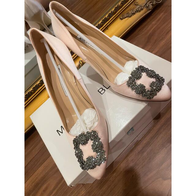 ManoloBlahnik  23.5ピンク　5cmハイヒール パンプス