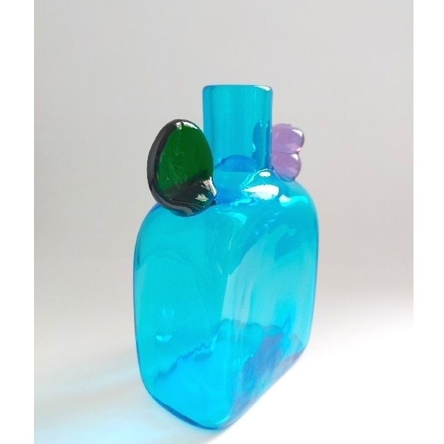 iittala(イッタラ)のOiva Toikka　Pompom Bottle N526 　オイバ・トイッカ インテリア/住まい/日用品のインテリア小物(置物)の商品写真