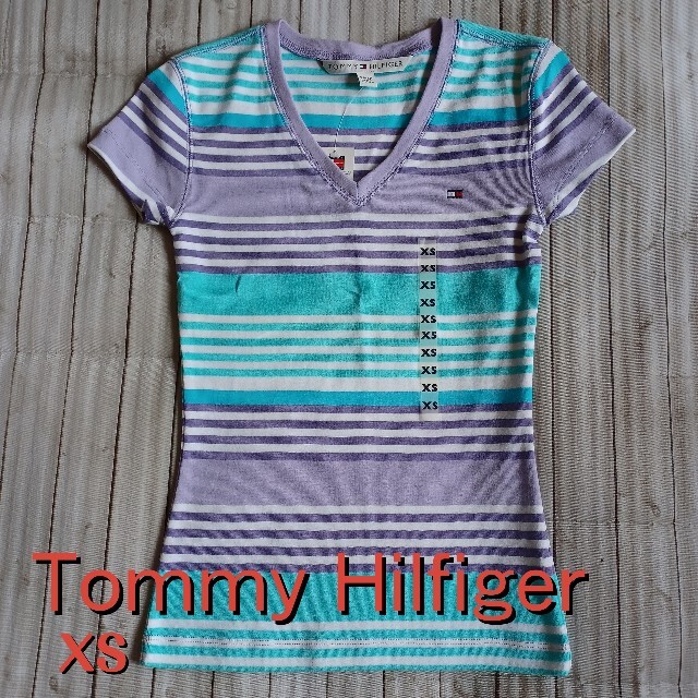 TOMMY HILFIGER(トミーヒルフィガー)の【Tommy Hilfiger】トミーヒルフィガー Vネック ボーダー Tシャツ レディースのトップス(Tシャツ(半袖/袖なし))の商品写真