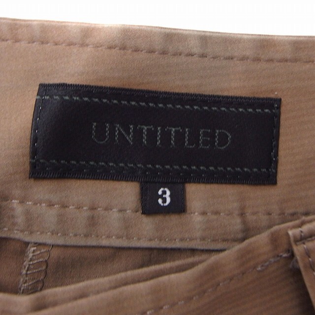 UNTITLED(アンタイトル)のアンタイトル UNTITLED パンツ クロップド 飾りボタン 無地 シンプル エンタメ/ホビーのコスプレ(その他)の商品写真