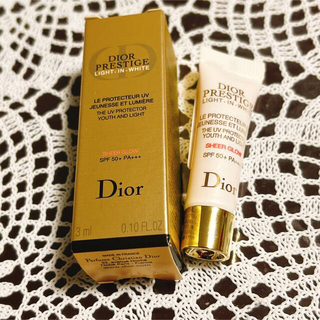 ディオール(Dior)のDior プレステージホワイトルプロテクターUVシアグロー(化粧下地)