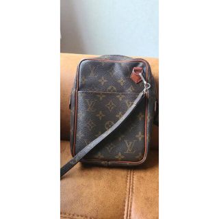 ルイヴィトン(LOUIS VUITTON)のルイヴィトン　ショルダーバック　ダヌーブ(ショルダーバッグ)