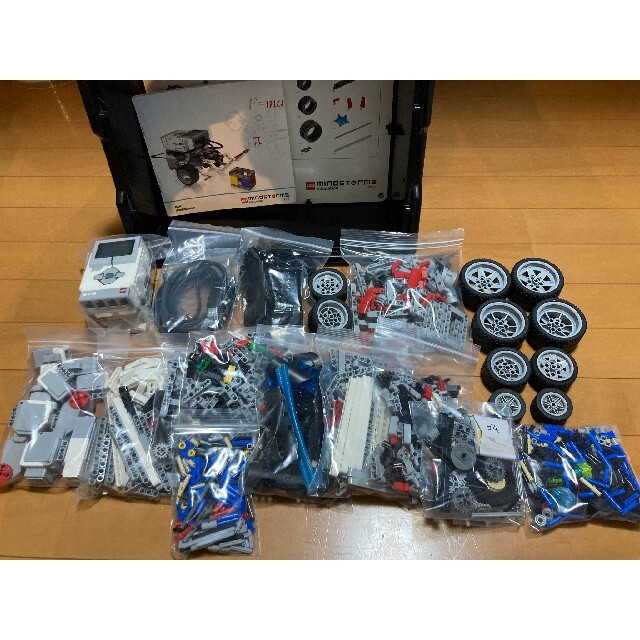 中古】レゴ マインドストームEV3 基本＋拡張セット＋充電器＋