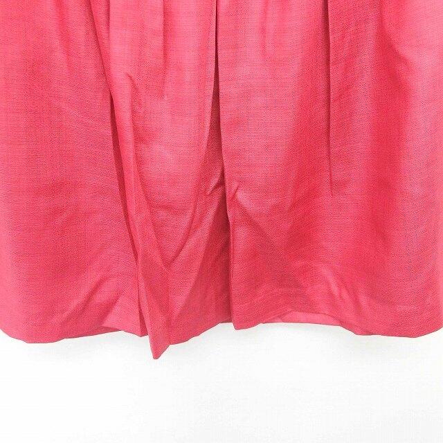UNTITLED(アンタイトル)のアンタイトル UNTITLED タグ付き スカート フレア ひざ丈 薄手 バック レディースのスカート(ひざ丈スカート)の商品写真