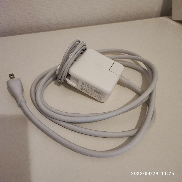 Apple(アップル)のMacBook Air(13.3インチ, Mid 2012) USキーボード スマホ/家電/カメラのPC/タブレット(ノートPC)の商品写真