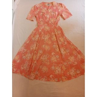 ローラアシュレイ(LAURA ASHLEY)のLaura  Ashley  ワンピース(ロングワンピース/マキシワンピース)