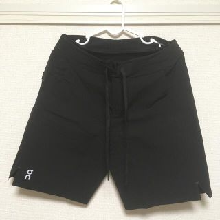 【試着のみ】最終価格on ランニングウェア　Hybrid Shorts Sサイズ(ショートパンツ)