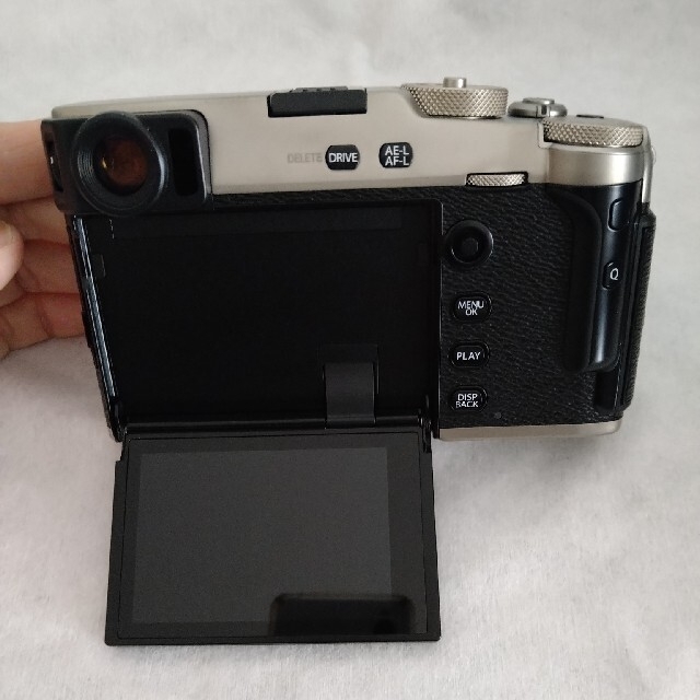 富士フイルムX-pro3 チャージャーほか スマホ/家電/カメラのカメラ(ミラーレス一眼)の商品写真