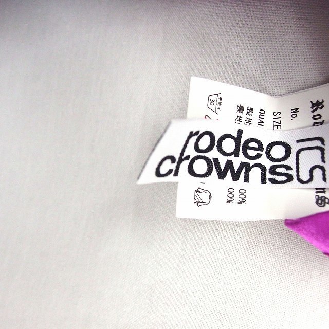 RODEO CROWNS(ロデオクラウンズ)のロデオクラウンズ Rodeo Crowns シャツ ブラウス 花柄 ドレープ V レディースのトップス(シャツ/ブラウス(半袖/袖なし))の商品写真