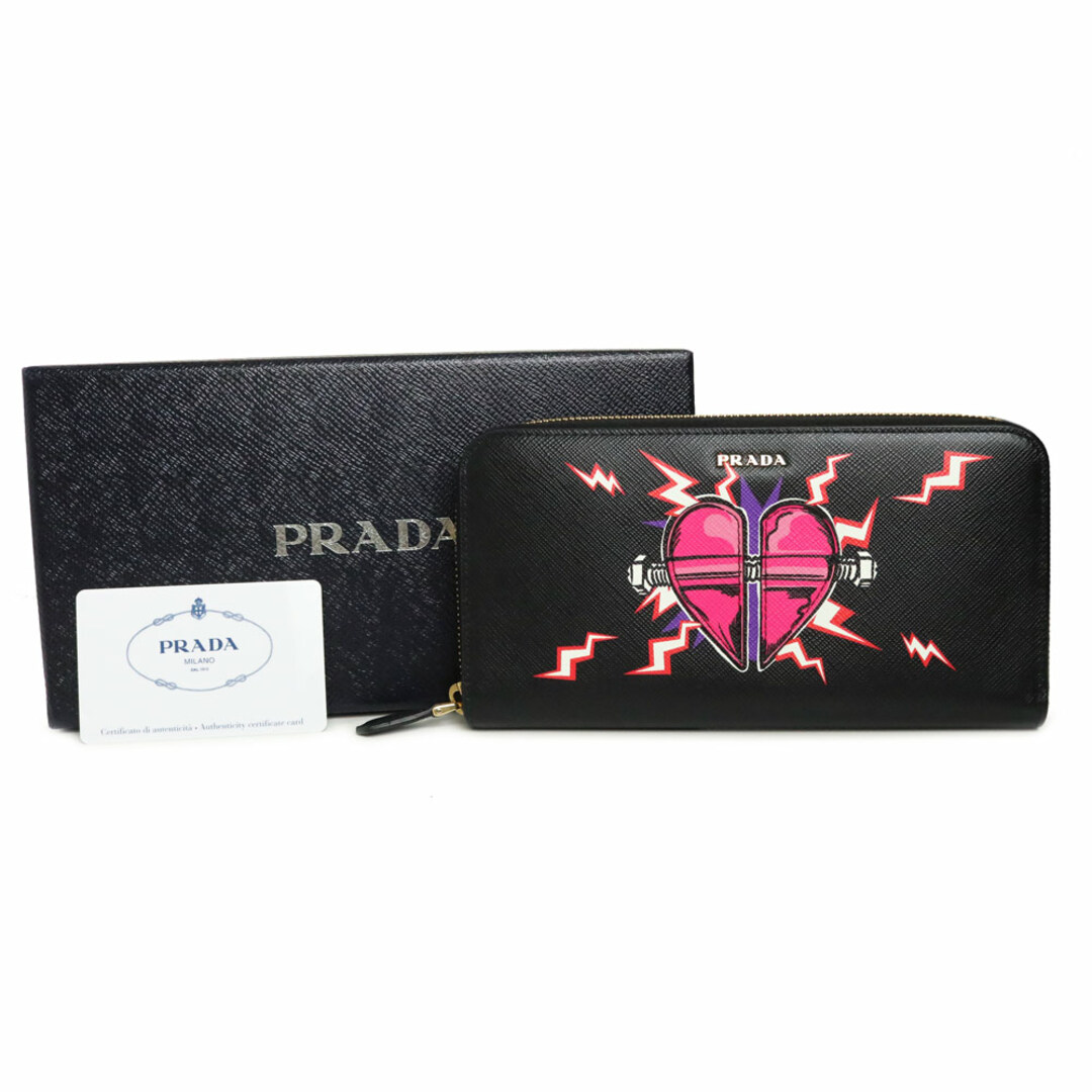 PRADA プラダ　ユニバーサルスタジオコラボ　パッチハート　二つ折り財布