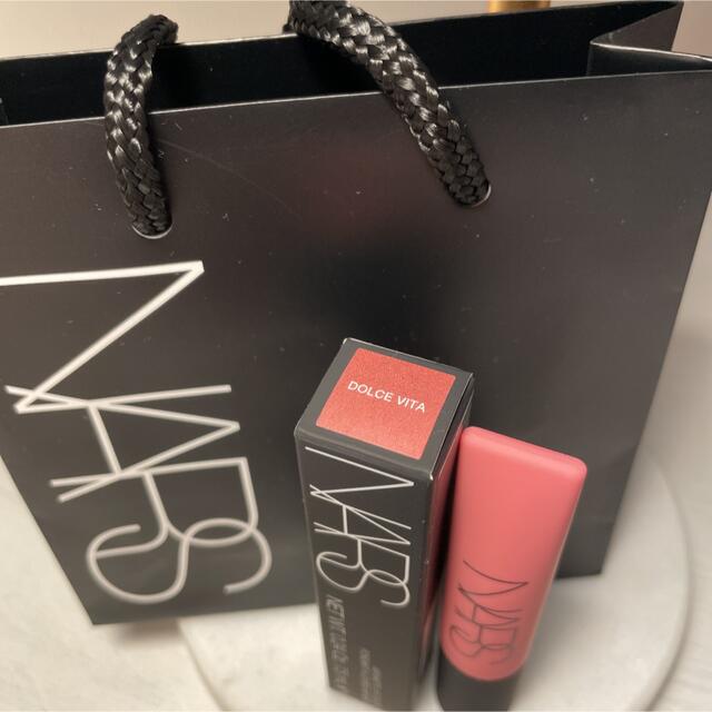 NARS(ナーズ)のNARS 新色 エアーマットリップカラー 02680 ドルチェビータ Lisa コスメ/美容のベースメイク/化粧品(口紅)の商品写真