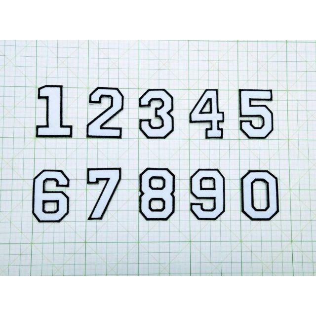 ☆ ナンバーワッペン刺繍 数字 NUMBERS 黒と白 1枚110円値下げ