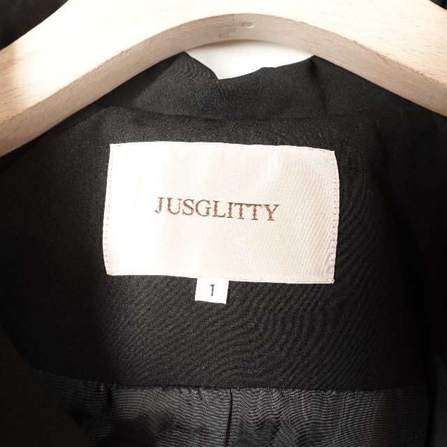 JUSGLITTY(ジャスグリッティー)のJUSGLITTY ジャスグリッティー　ショートブルゾン　レディース　ブラック レディースのジャケット/アウター(ブルゾン)の商品写真