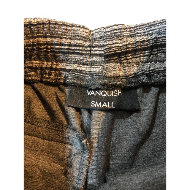 VANQUISH(ヴァンキッシュ)のVANQUISH ハーフパンツ メンズのパンツ(ショートパンツ)の商品写真