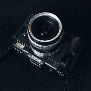 ペンタックス(PENTAX)の美品！PENTAX Q & 02 ZOOM 5-15mm(ミラーレス一眼)