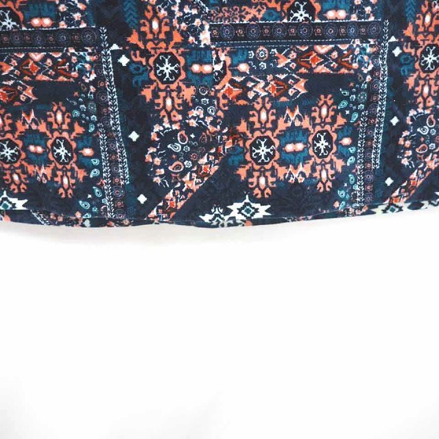 H&M(エイチアンドエム)のエイチ&エム H&M DIVIDED スカート 台形 ミニ 総柄 バックジップ エンタメ/ホビーのコスプレ(その他)の商品写真
