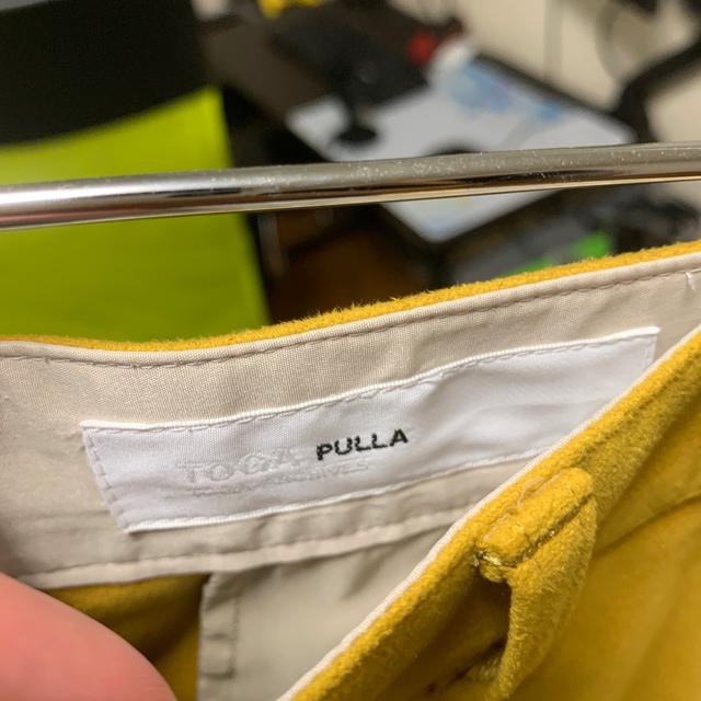 TOGA(トーガ)のtoga pulla 21aw スエードパンツ メンズのパンツ(スラックス)の商品写真