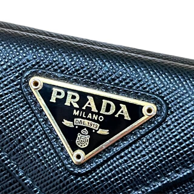 PRADA(プラダ)のPRADA プラダ　サフィアーノ　ミニ財布　コンパクトウォレット　ブラック レディースのファッション小物(財布)の商品写真