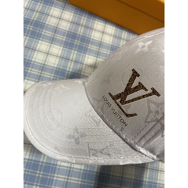 LOUIS VUITTON - 新品・未使用 ルイヴィトン キャップ WHTの通販 by 