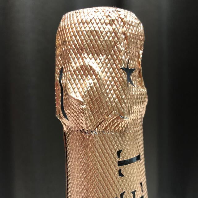 MOËT & CHANDON(モエエシャンドン)の⭐️モエシャンドン ネクター アンペリアル ロゼ⭐️ 食品/飲料/酒の酒(シャンパン/スパークリングワイン)の商品写真