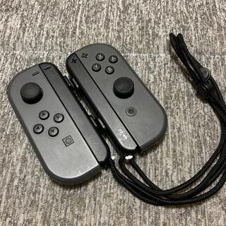 ニンテンドースイッチ(Nintendo Switch)のNintendo Switch Joy-Conグレー　ストラップ付き(その他)