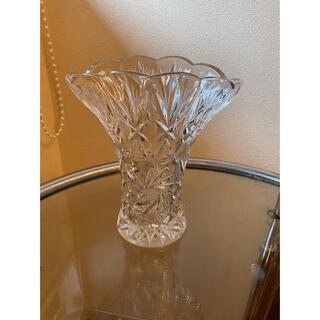 ボヘミア クリスタル(BOHEMIA Cristal)のボヘミア　クリスタル　ガラス　花瓶　希少　箱付き(花瓶)